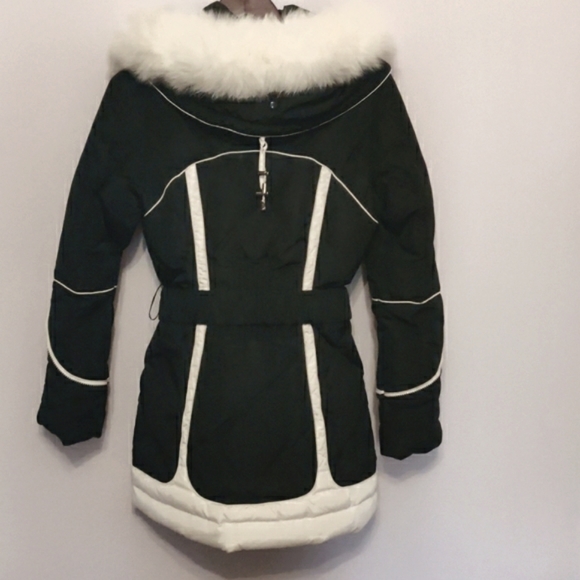 Snow beauty coat - Picture 2 of 4